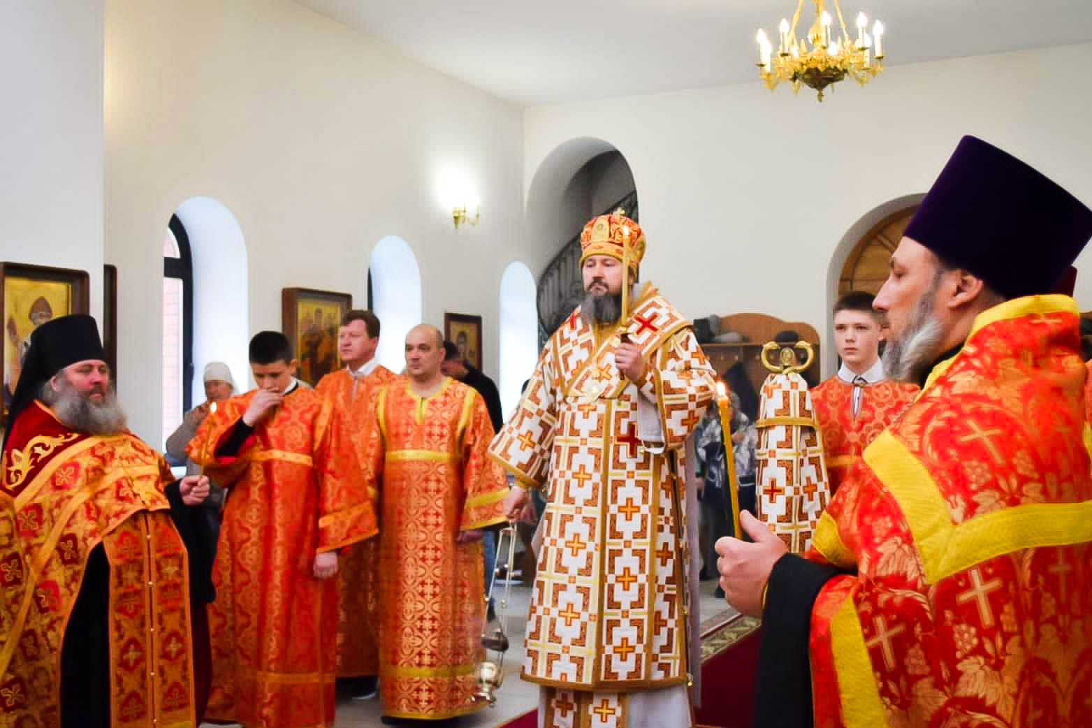Епископ Варфоломей совершил всенощное бдение в храме святого апостола и евангелиста Иоанна Богослова г. Балаково