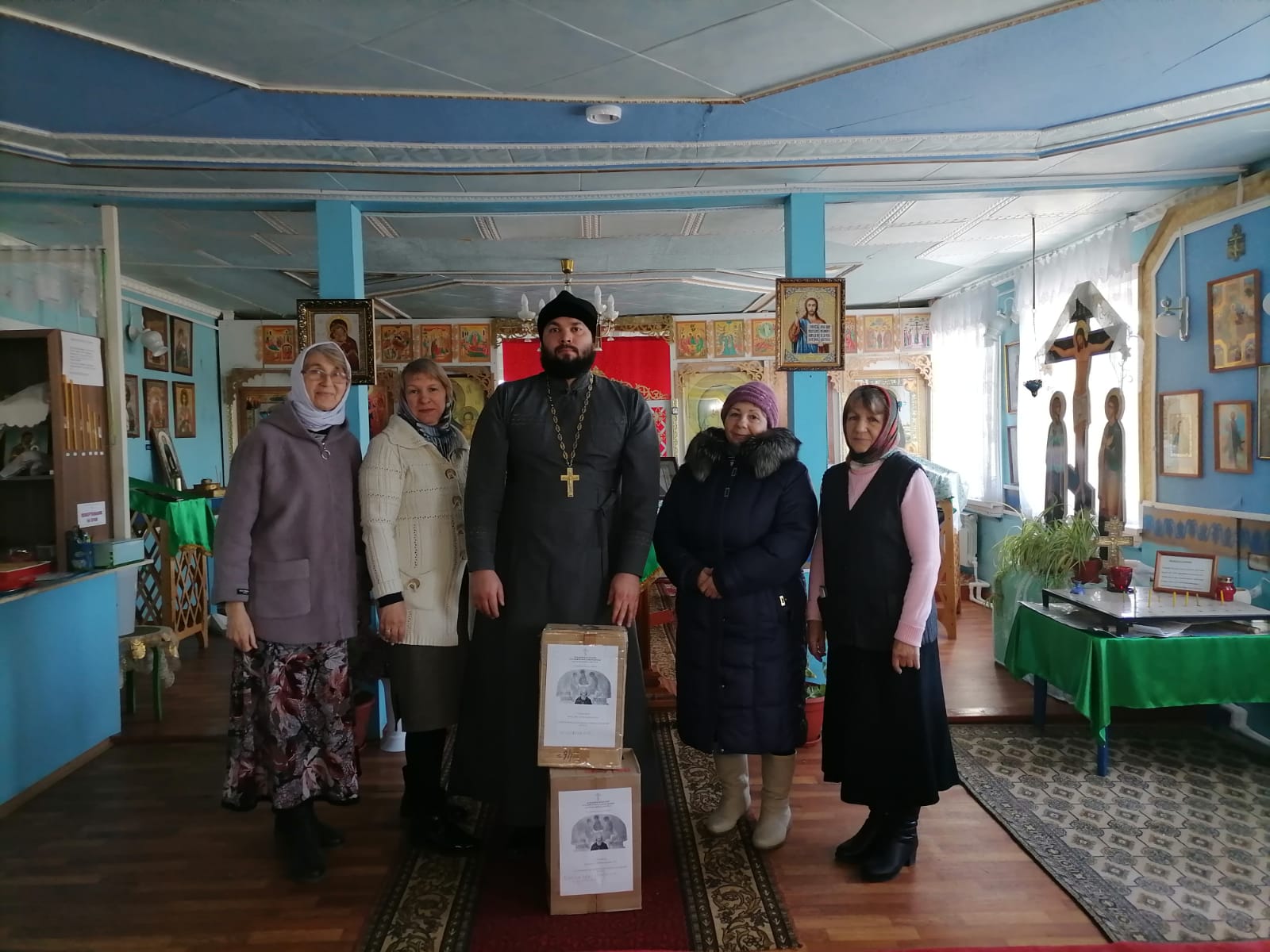 Приходы Балаковской епархии собрали гуманитарную помощь мобилизованным землякам