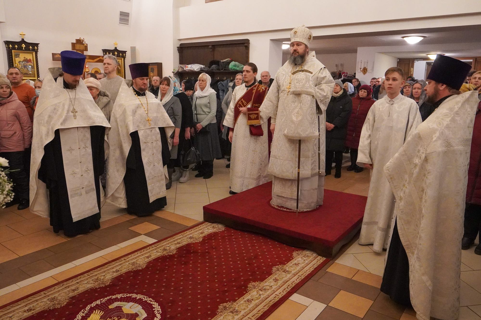 В канун престольного праздника епископ Варфоломей совершил всенощное бдение в храме Рождества Христова г.Балаково