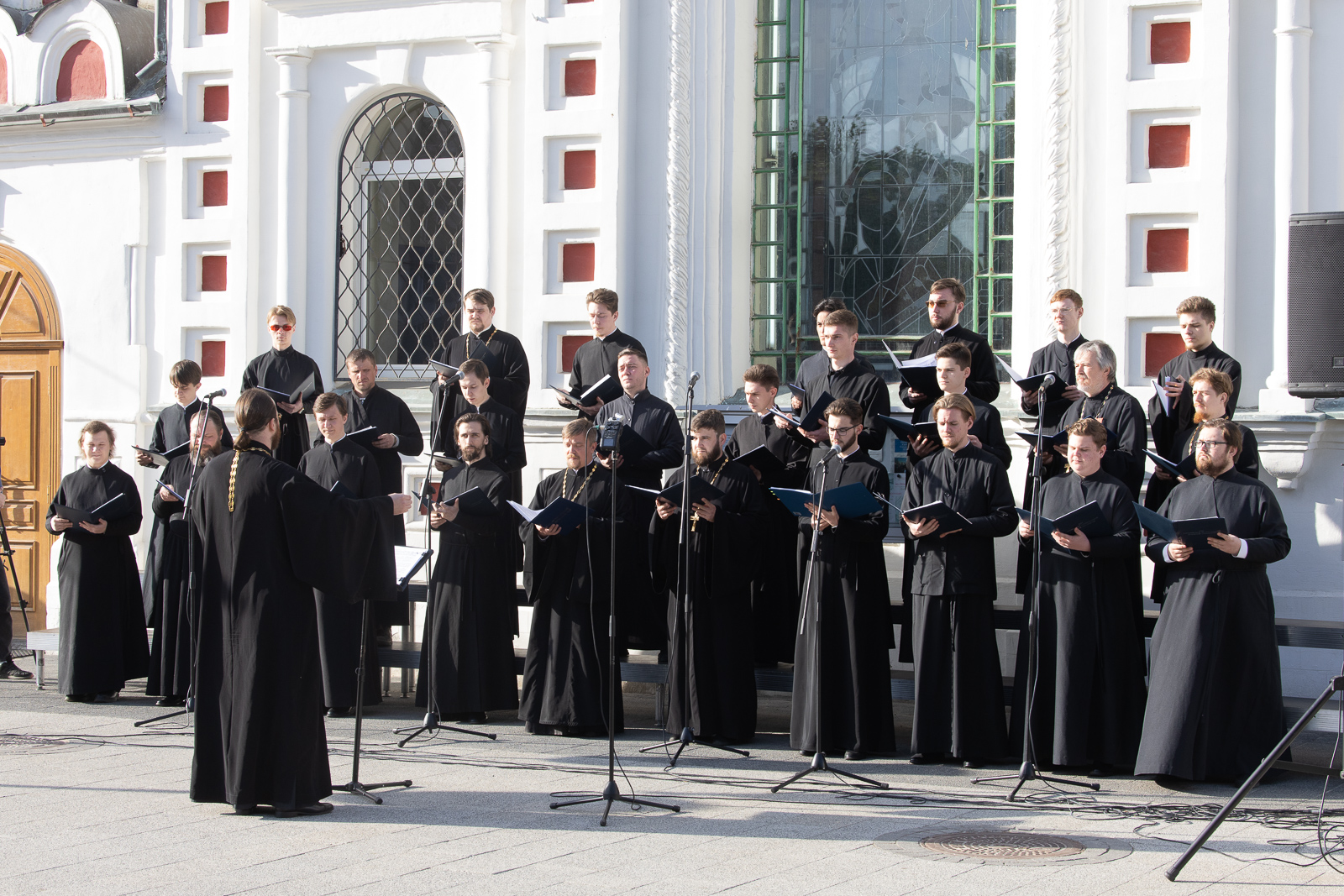 Телестудией Саратовской митрополии подготовлен видеосюжет о концерте сводного хора духовенства Саратовской епархии и СПДС