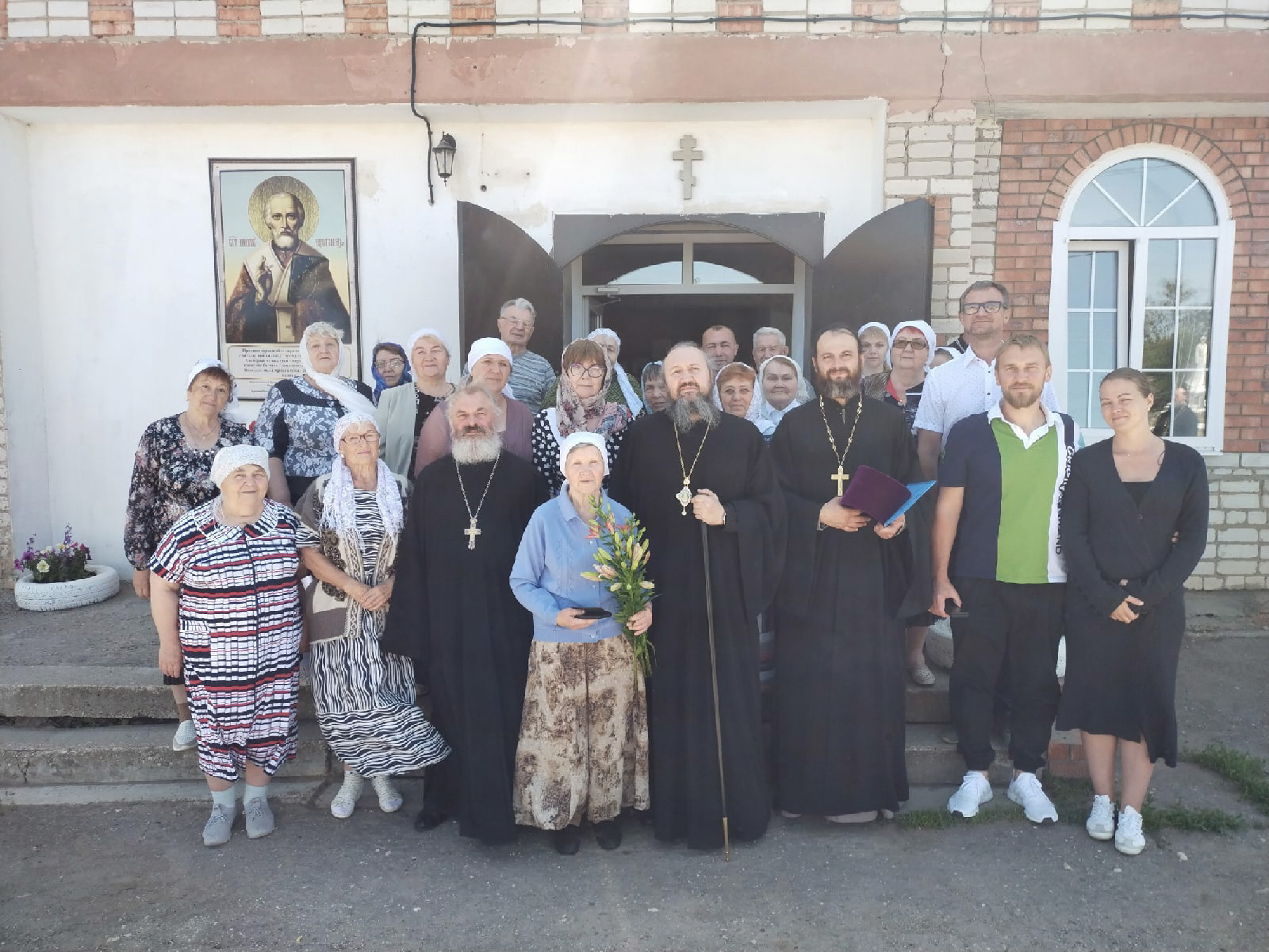 Епископ Варфоломей посетил приход в с. Бородаевка Марксовского района