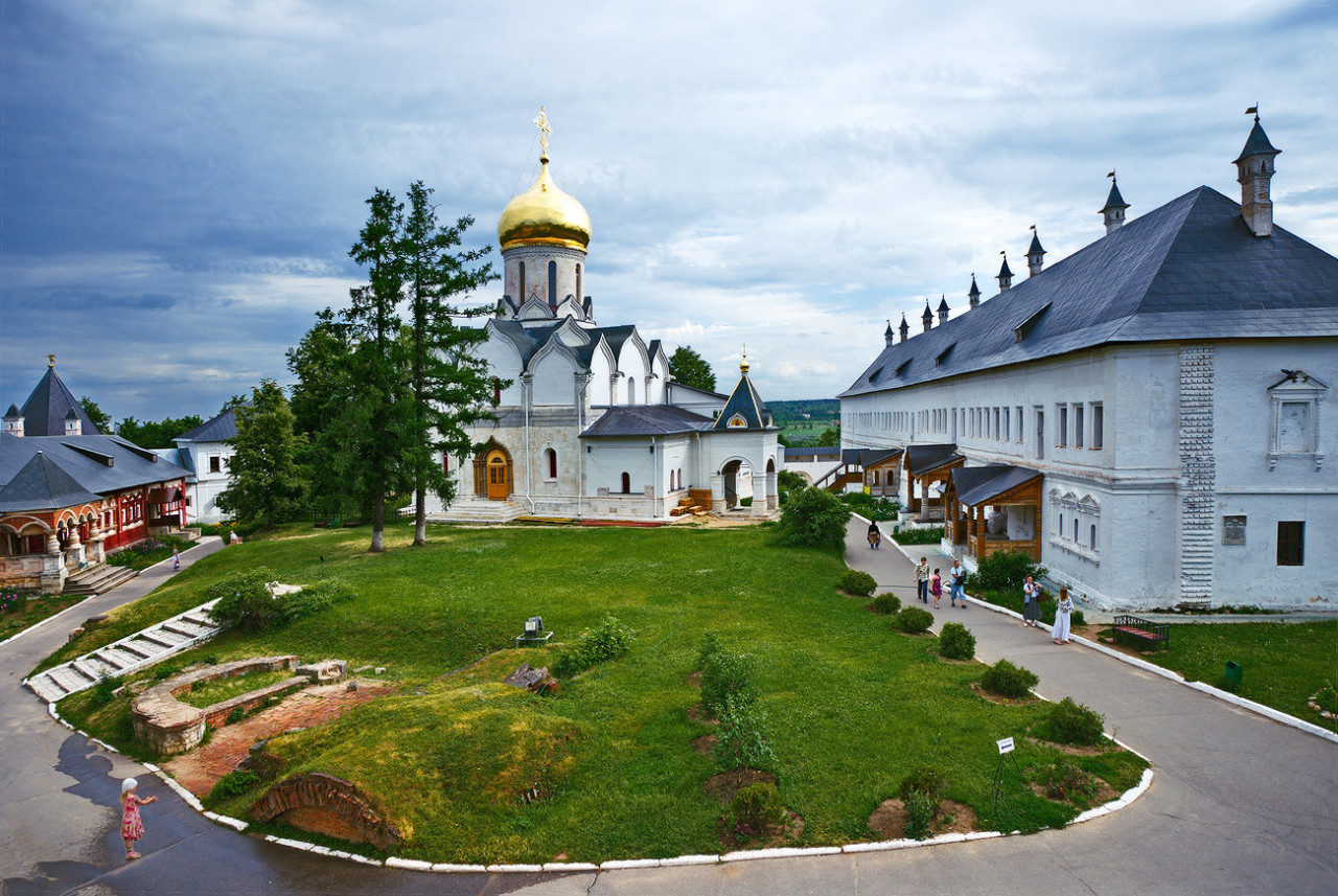 Епархиальная паломническая служба приглашает в поездки по святым местам г. Москвы и Московской области