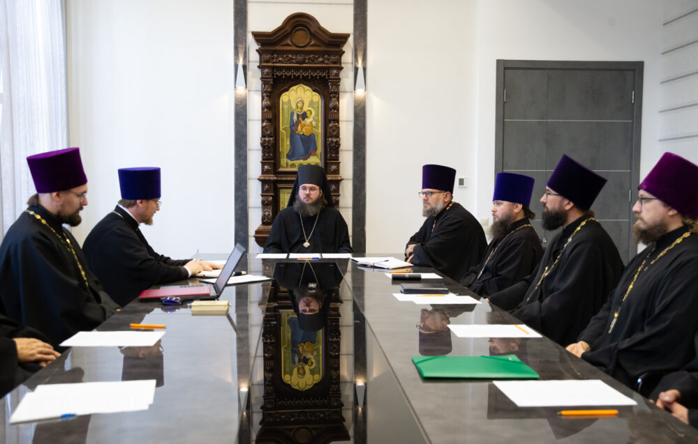 Епископ Фома возглавил заседание Епархиального совета Покровской епархии