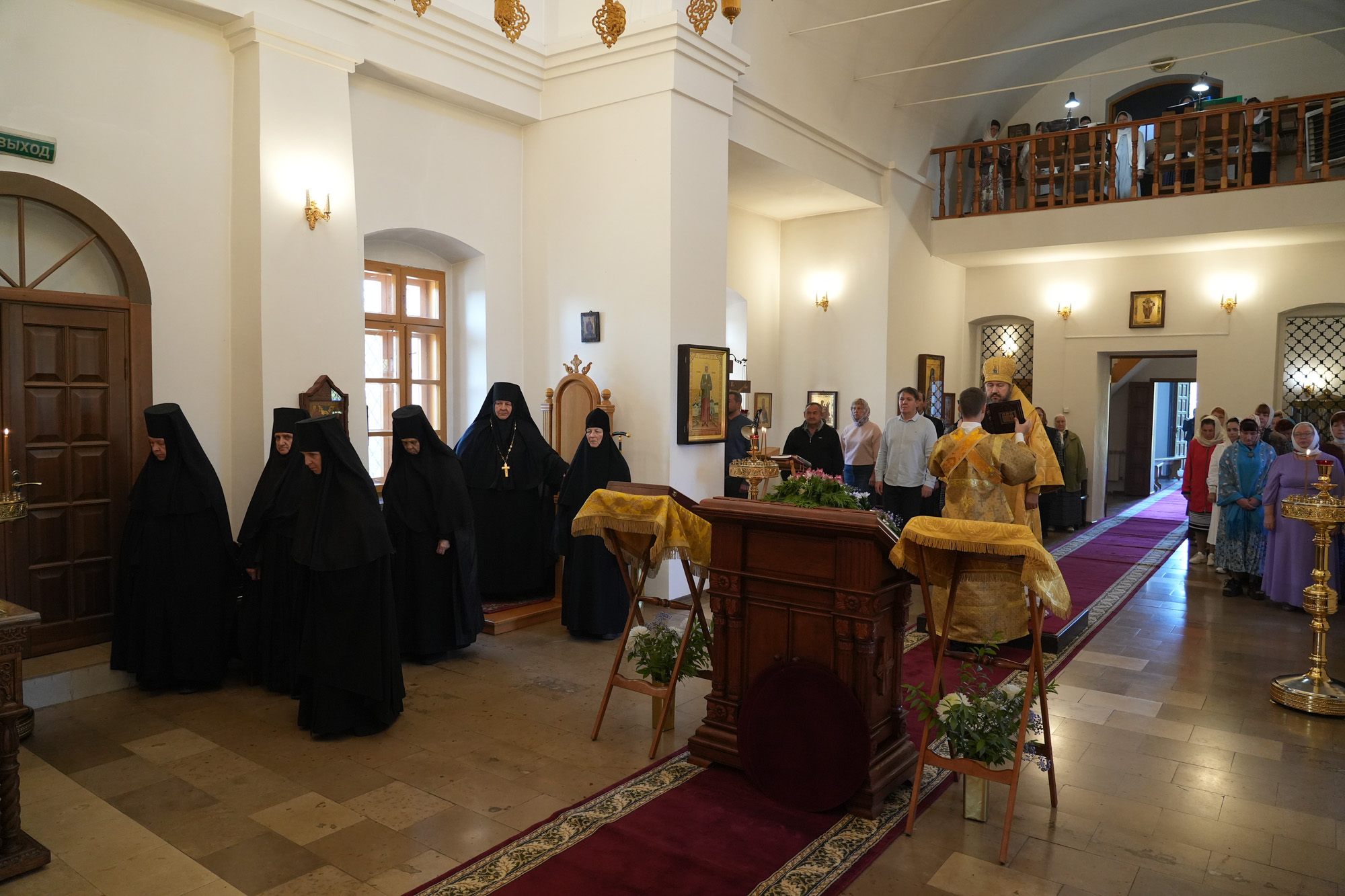 Епископ Варфоломей совершил Божественную литургию в Свято-Никольском женском монастыре п. Монастырский