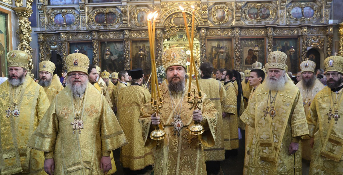 Епископ Варфоломей принял участие в Божественной литургии в Донском монастыре г. Москвы