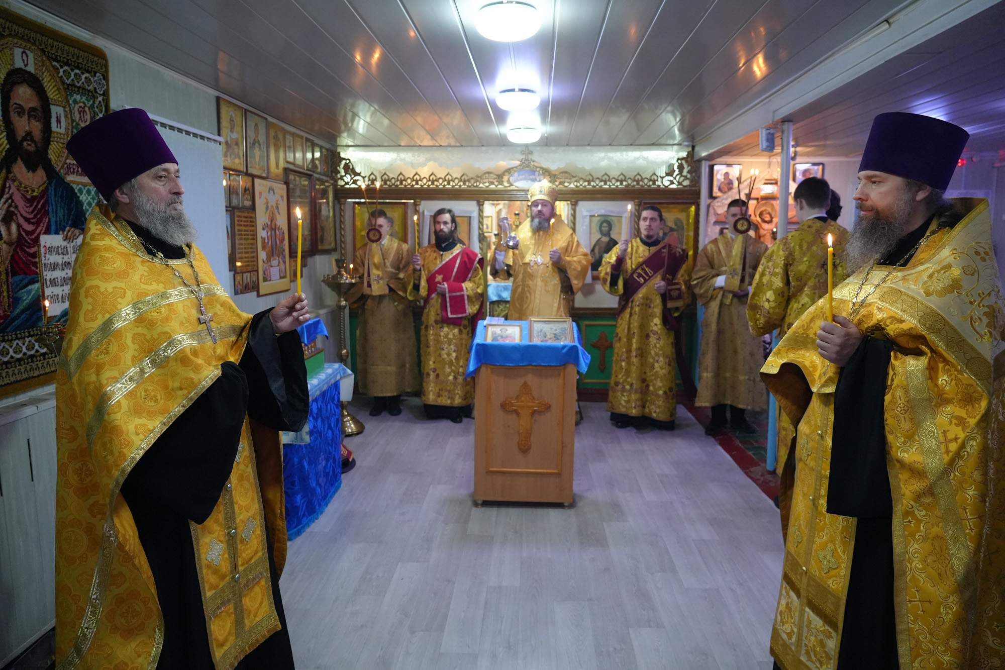 Епископ Варфоломей совершил всенощное бдение в храме Архангела Михаила с. Давыдовка