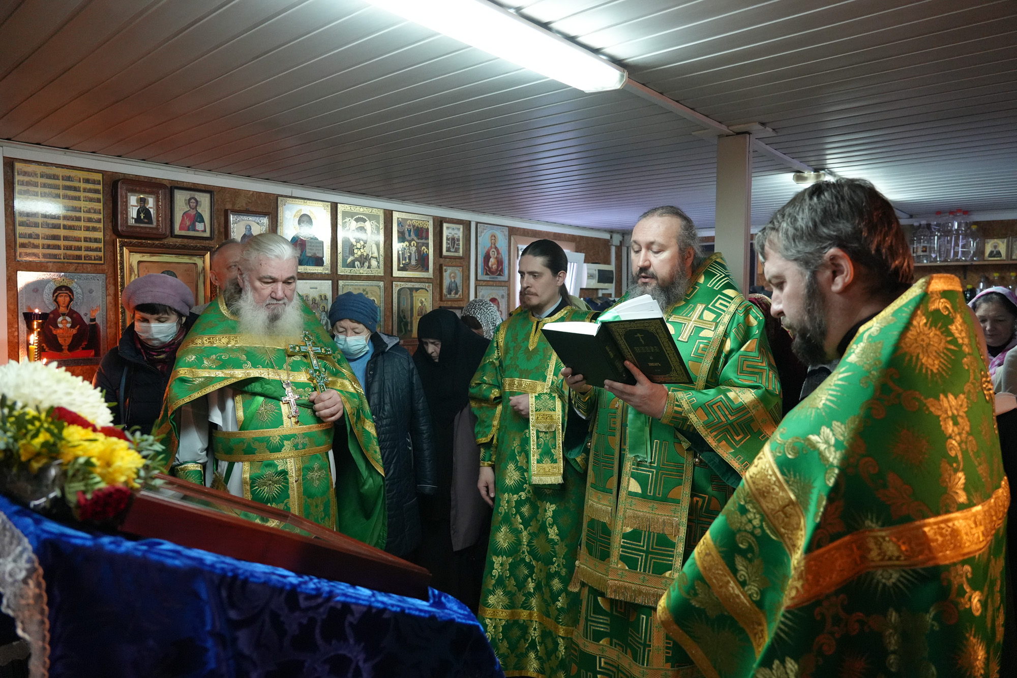 Епископ Варфоломей совершил Божественную литургию в храме иконы Божией Матери «Троеручица» г. Балаково