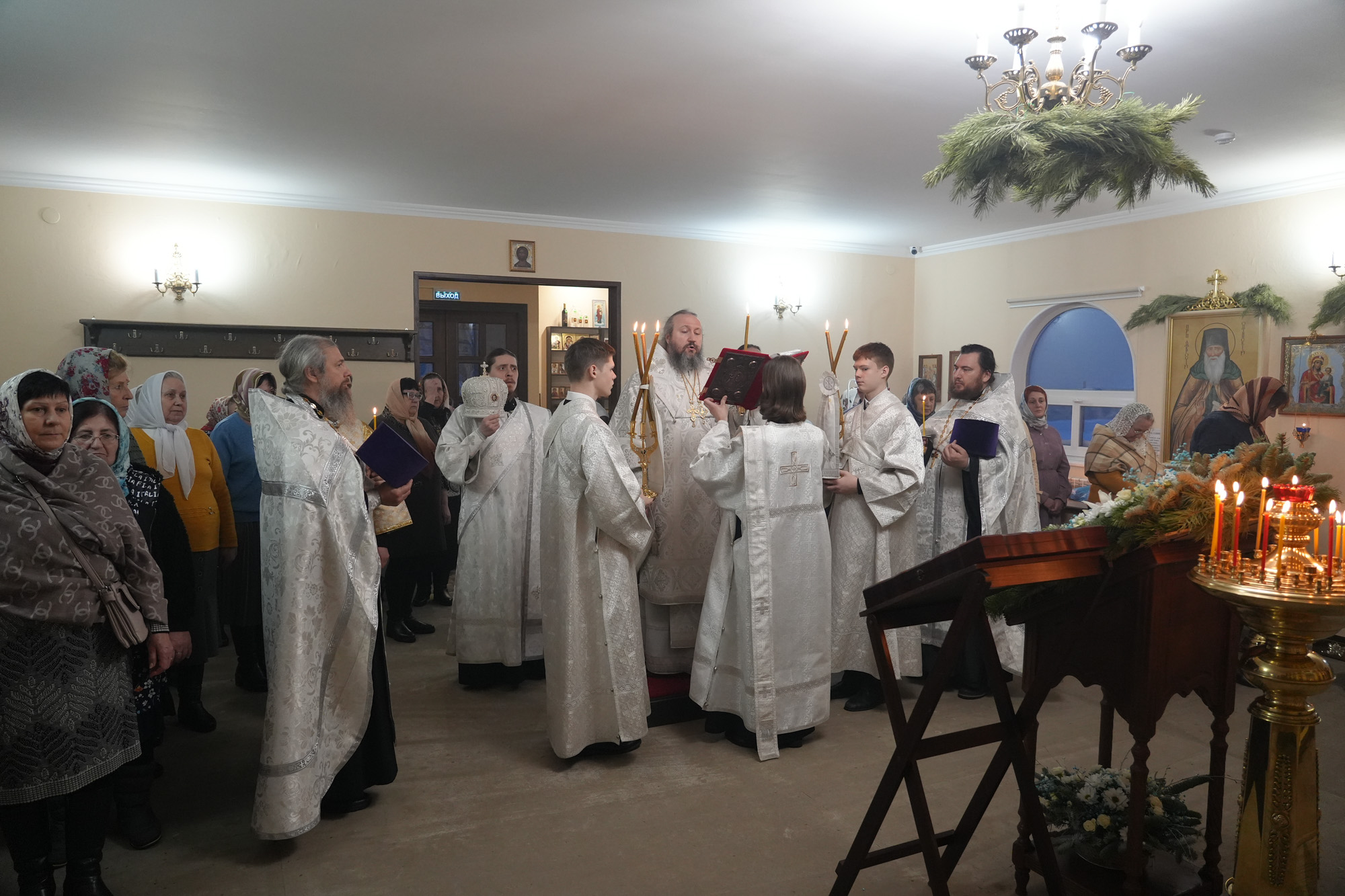Епископ Варфоломей совершил всенощное бдение в храме Иоанна Предтечи г. Пугачёва
