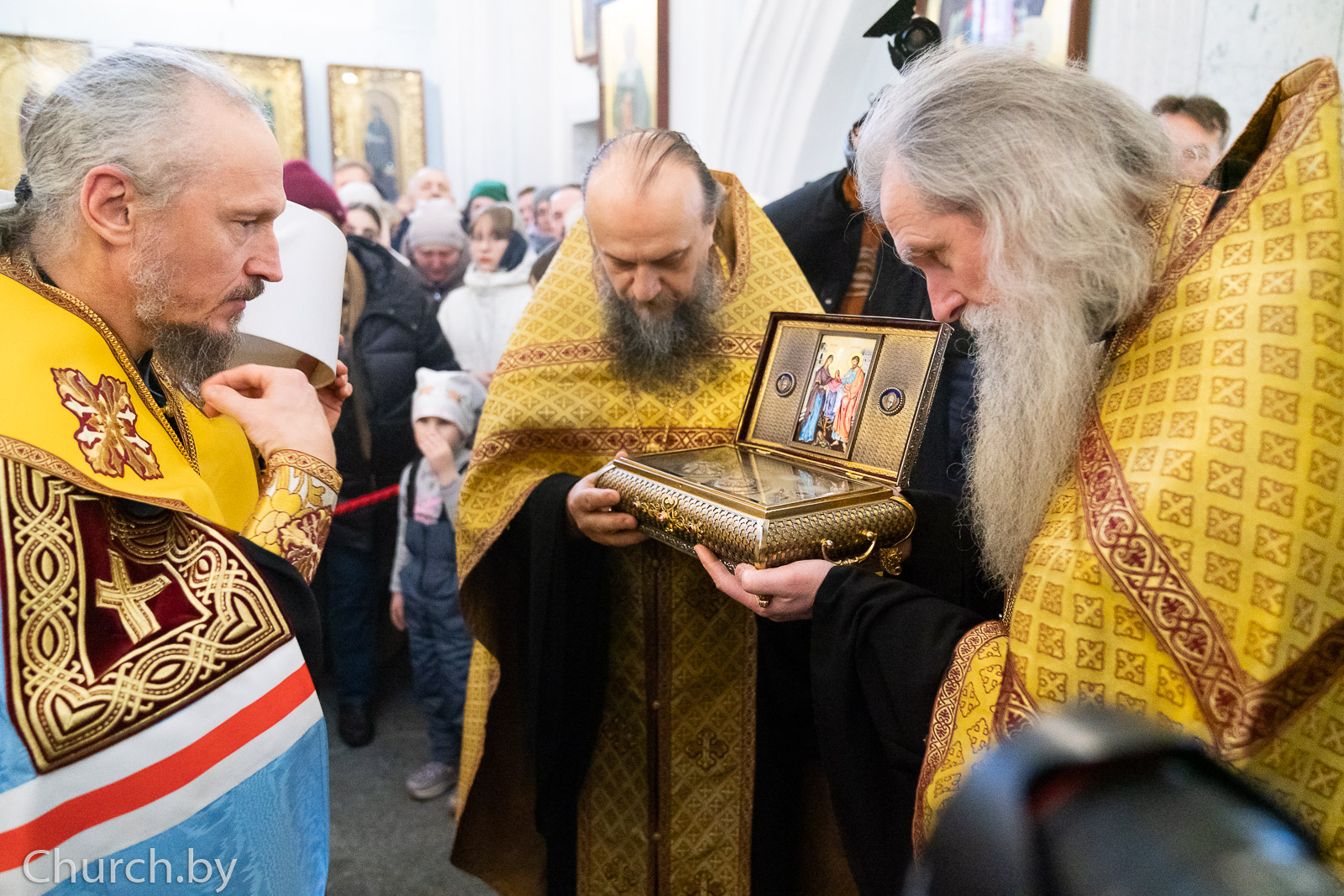 В Белоруссию принесен Пояс Пресвятой Богородицы
