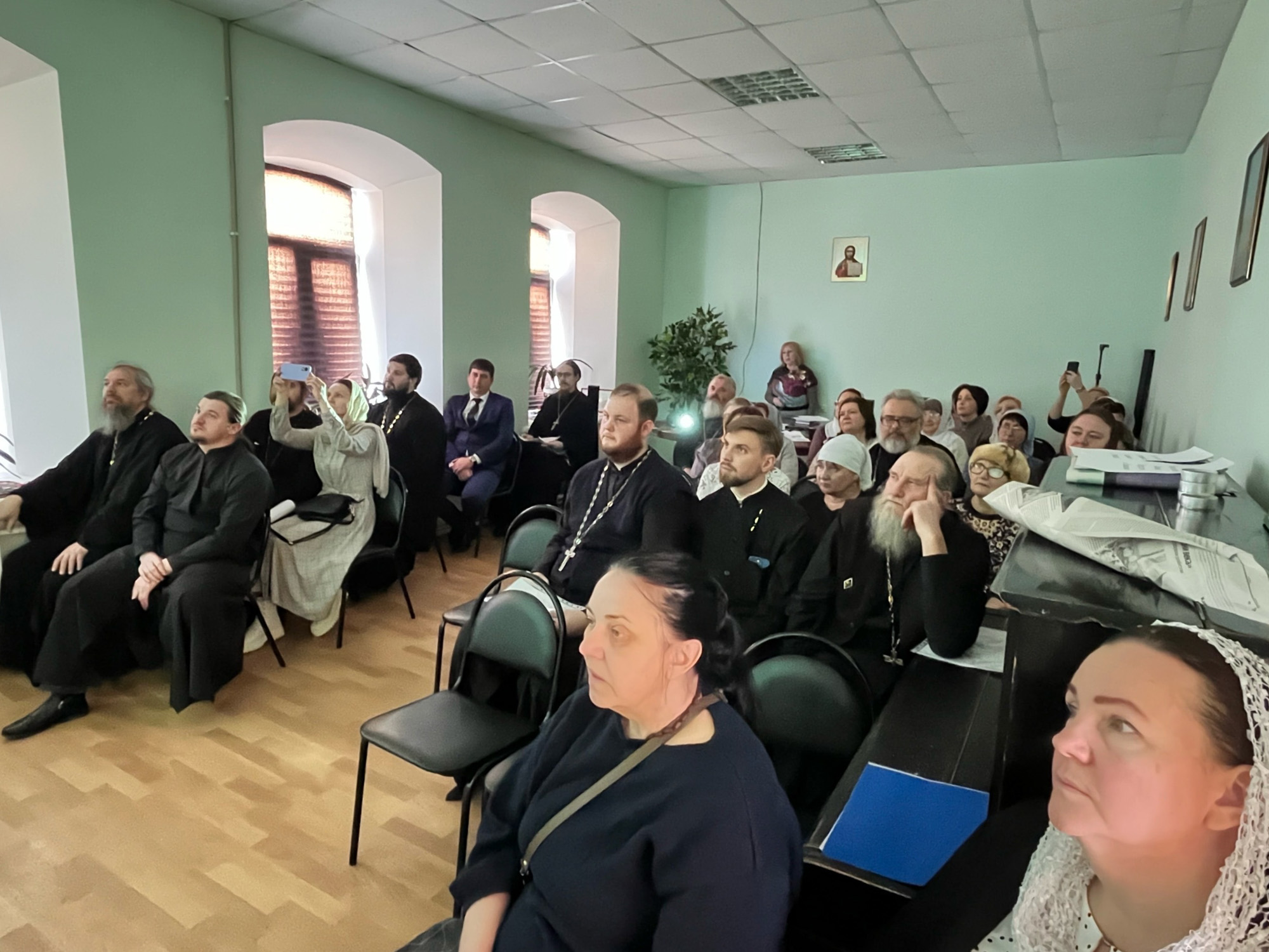 Состоялась встреча помощников благочинных по катехизации, директоров и педагогов воскресных школ Балаковской епархии